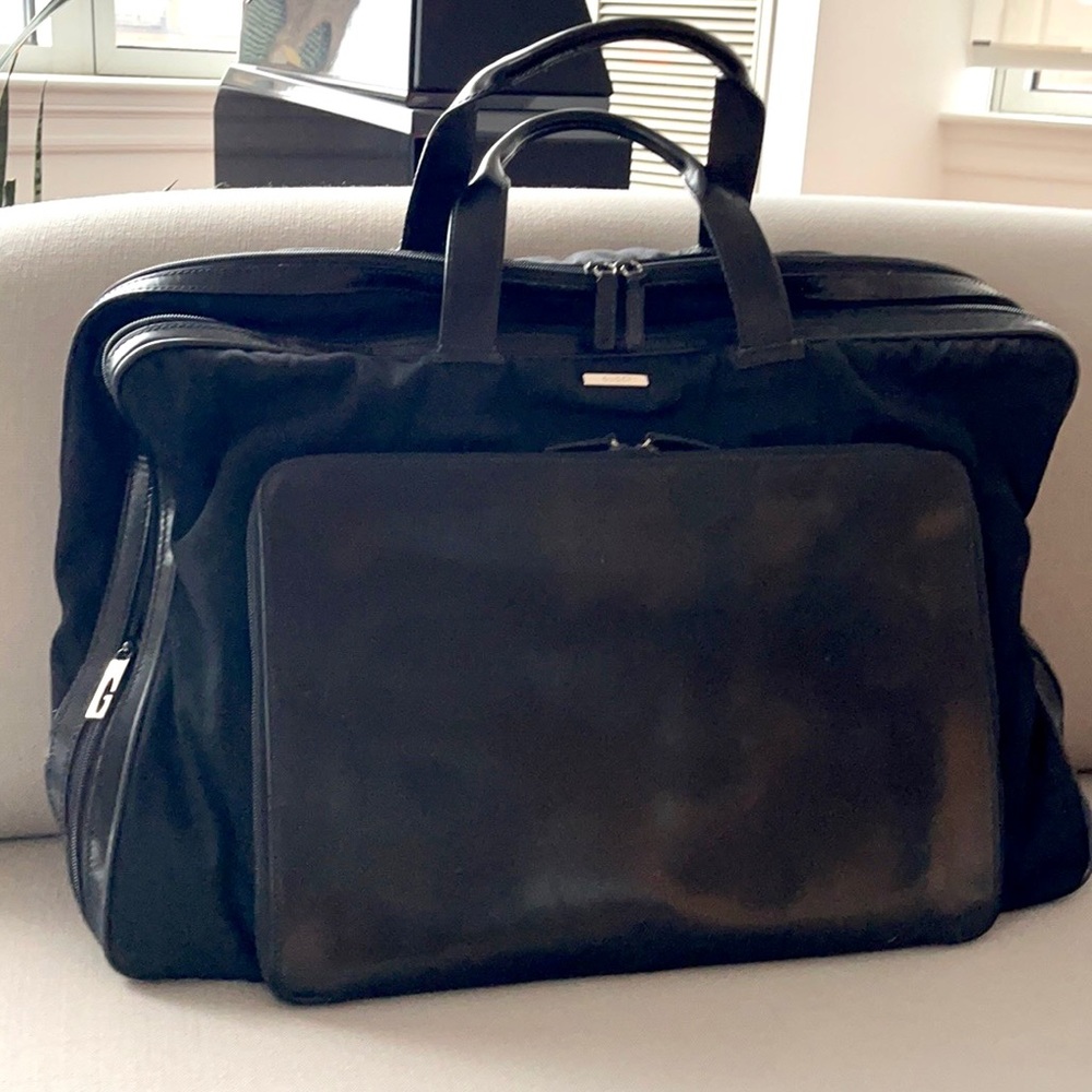 Authentic Black Gucci Travelbag